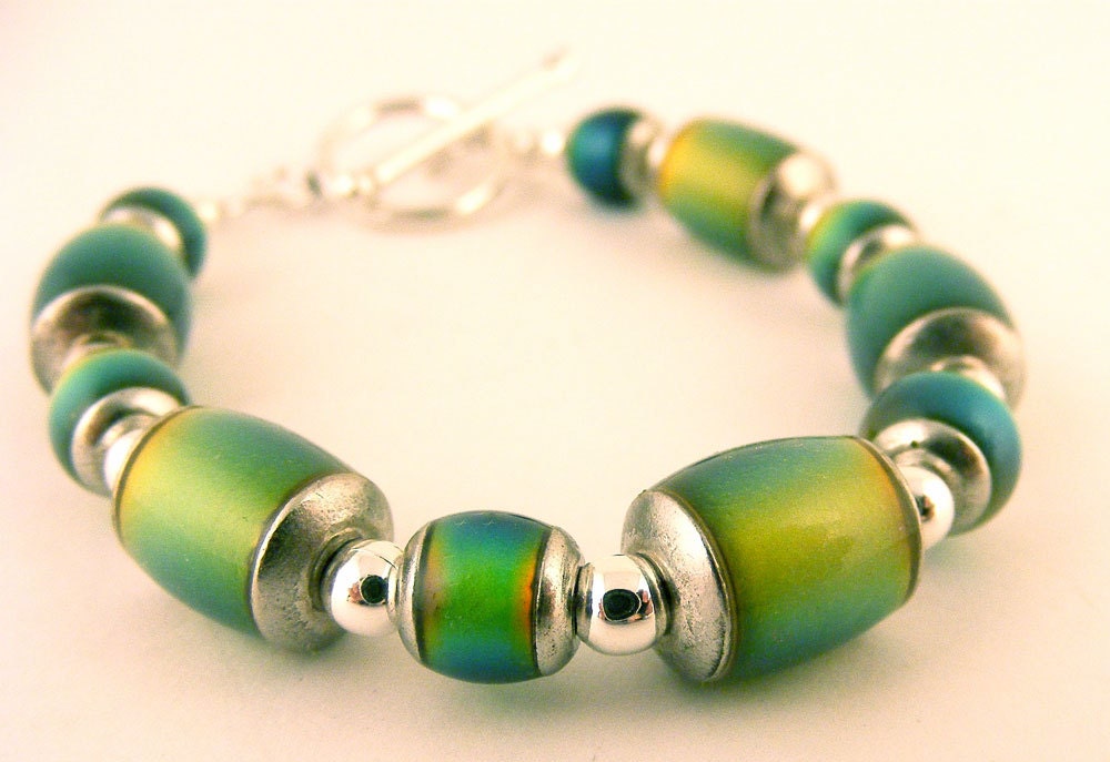 Mood Bracelet Color Changing Thermo Sensitive Mirage Beads