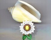 Daisy Ring . Beadwoven Flower . Yellow Glass Cabochon . Green Glass Leaves . Adjustable Filigree Ring - Sunny Days by enchantedbeads on Etsy