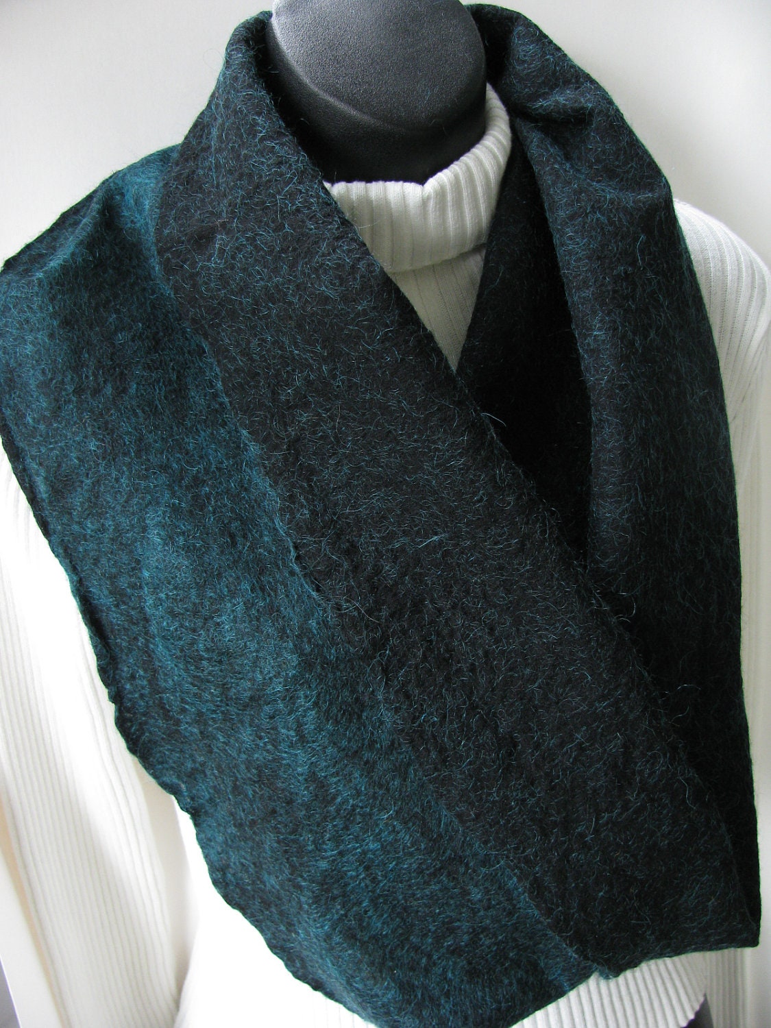 Unisex cowl-winter fashion -black scarf- mens scarves womens scarves wool scarf silk scarf  nuno felted scarf
