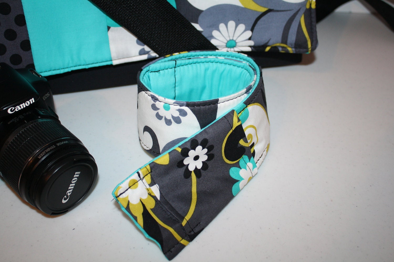 Womens CAMERA Strap Cover Dandy Charcoal Daisy with Lens Cap Pocket XcessRize Designs