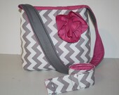 Digital Slr CAMERA Bag camera bag Hobo Market / Camera Strap Cover Lens Cap Pkt Grey Chevron Pink Flower Foam Padding