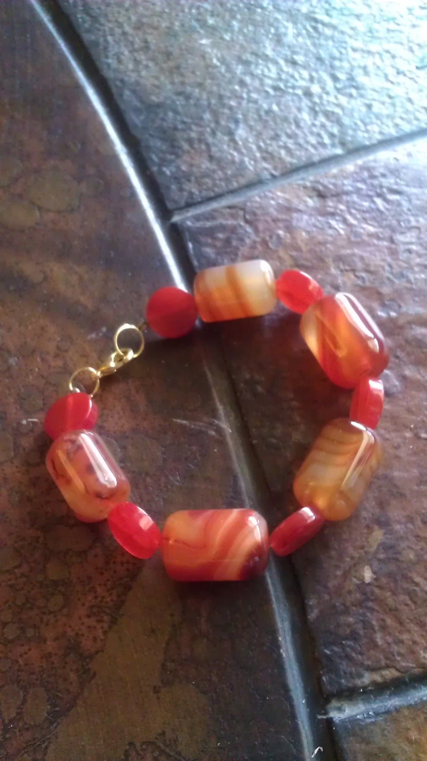 Amber Lights Amber and Agate Beaded bracelet