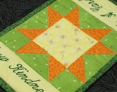 Make a Garden Mini Quilt Table Topper / Mug Rug