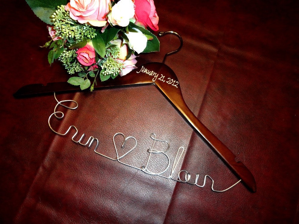 Wire Name Hanger Custom Name Hangers Bride Coat Hangers Bridal Accessories Wedding Dress Hangers Personalized Hangers