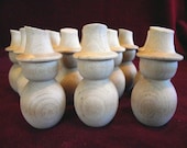 Bulk Pack of 25 No. 14 Snowmen With Angled Hat, Unfinished Commercial Hardwood Peg Dolls