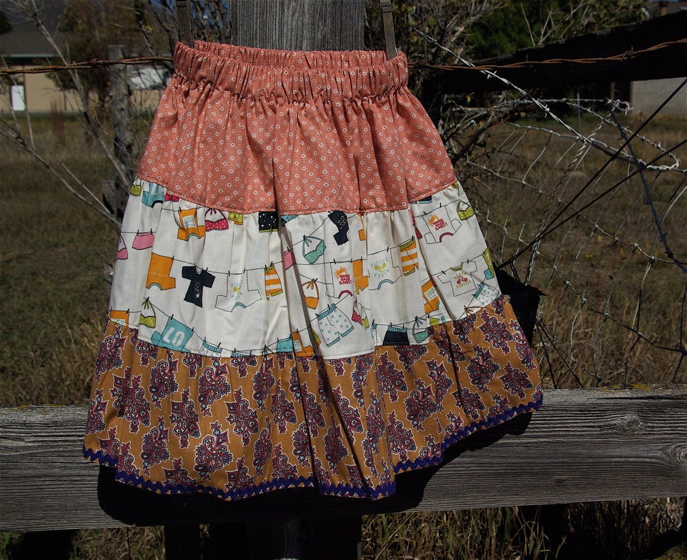 Lydia- girls skirt, size 10/11