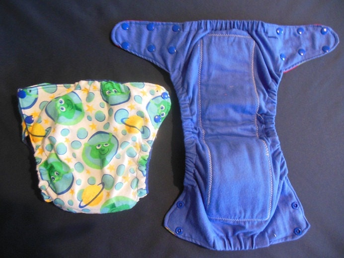 Large Fitted Cloth Diaper - Aliens Side Snapping 14 - 40lbs 3 4 5 6 Monsters BumbleBee Bottoms Boutique