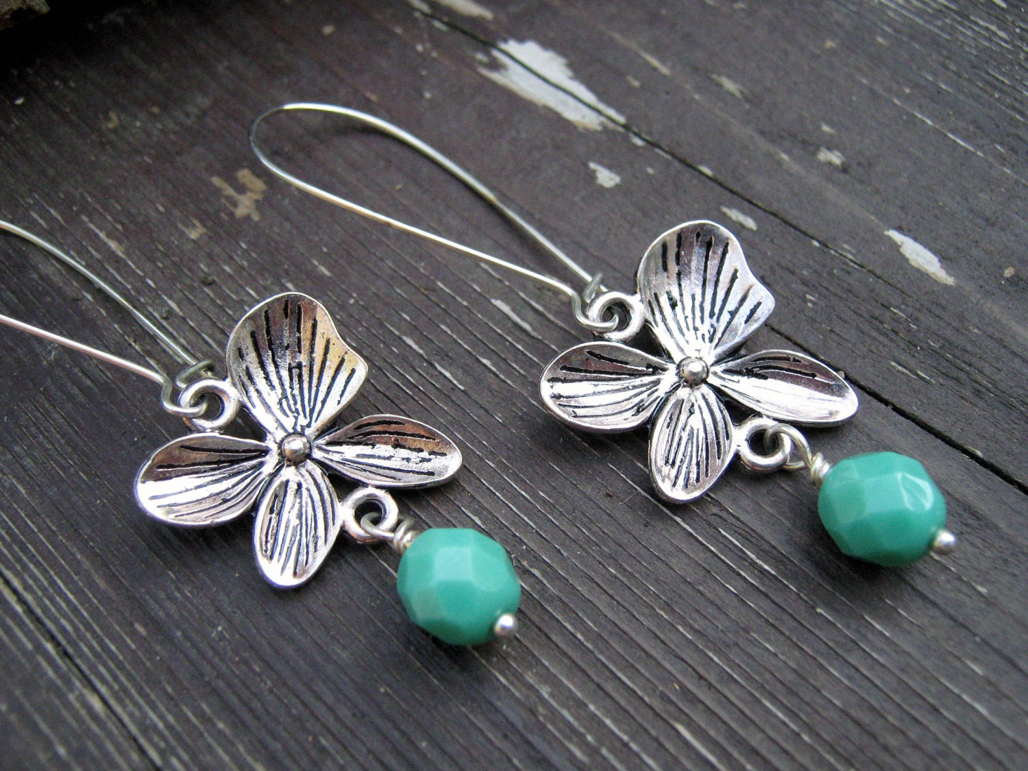 hydrangea petal . earrings