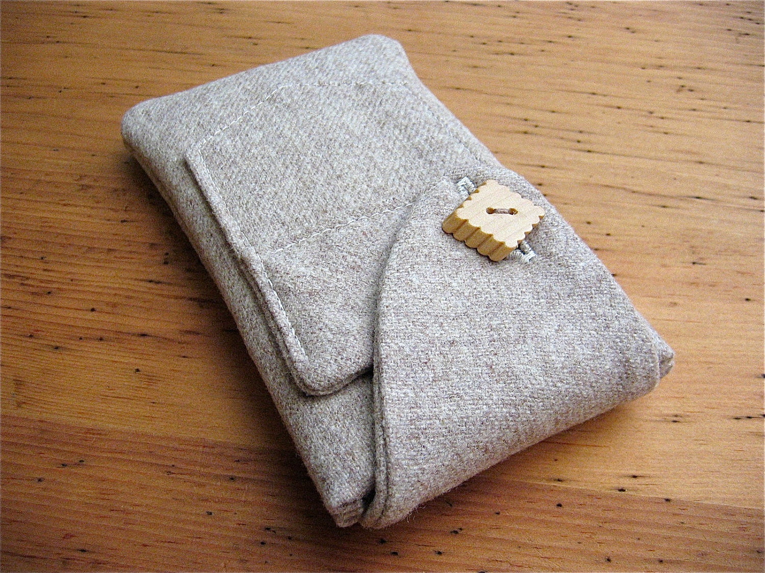 Wool iPhone 5 Case Handmade Oatmeal iSockit