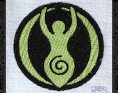 Tea Towel Embroidered with Light Green Circle Goddess Design
