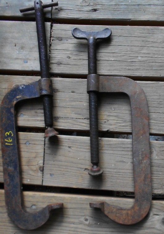 2 Vintage INDUSTRIAL METAL CLAMPS, C clamps, heavy, rusty, metal, Large, old paint, display