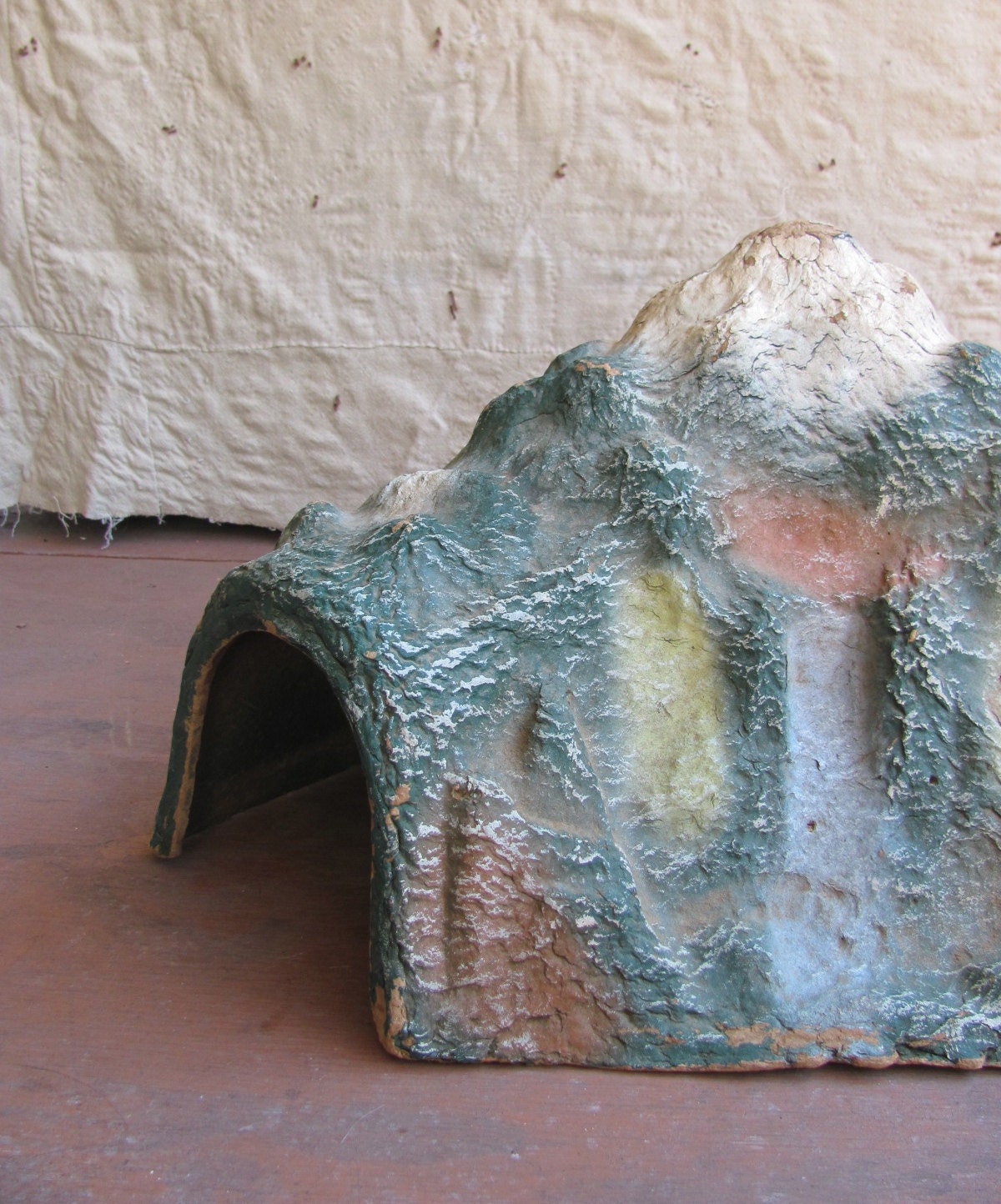 vintage c. 1940s majestic model train MOUNTAIN TUNNEL