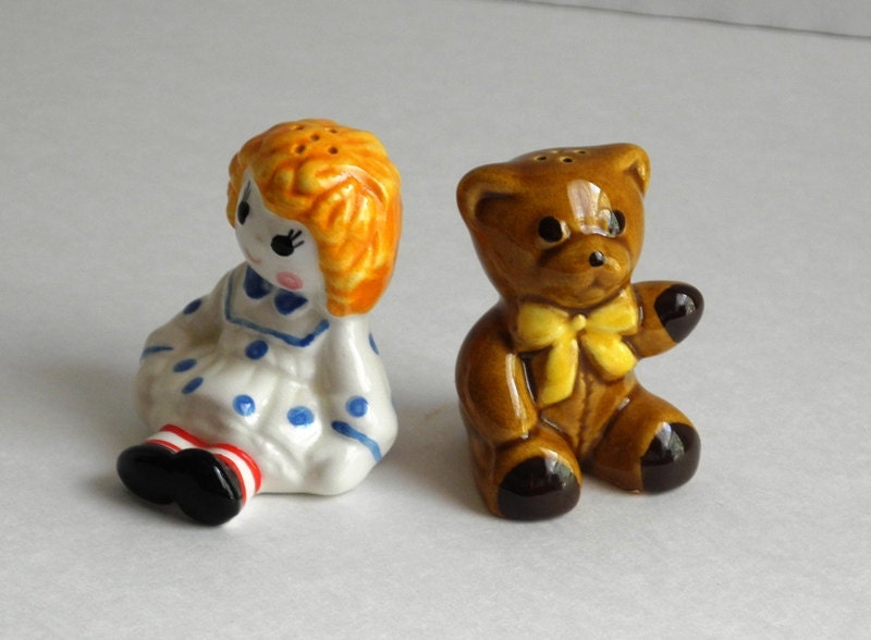 Vintage Avon Raggedy Ann  Stuffed Bear  Salt and Pepper Shakers