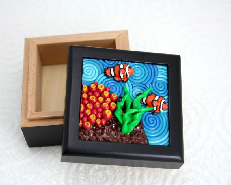 Clownfish Reef Box in Polymer Clay Filigree (Black)