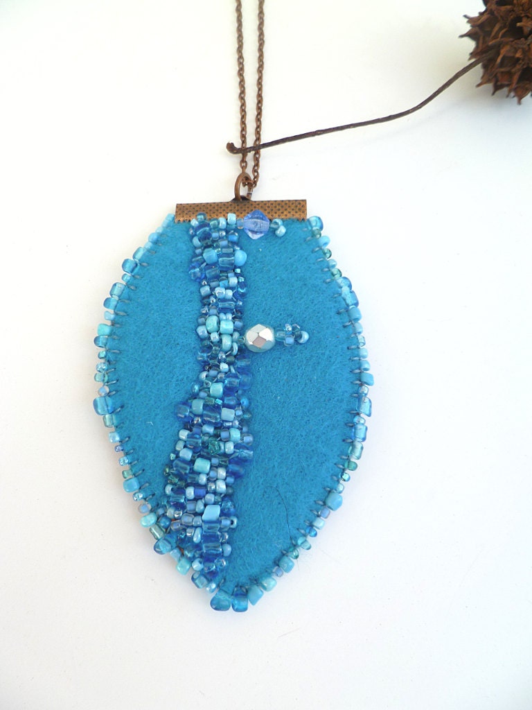 Leaf IX, unique fiber art necklace