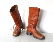 Frye boots. Vintage 1970s russet leather Frye Campus Boots. 15" black label. Men 7.5 / Wom 9.  Rustic biker  / the MANWICH boots
