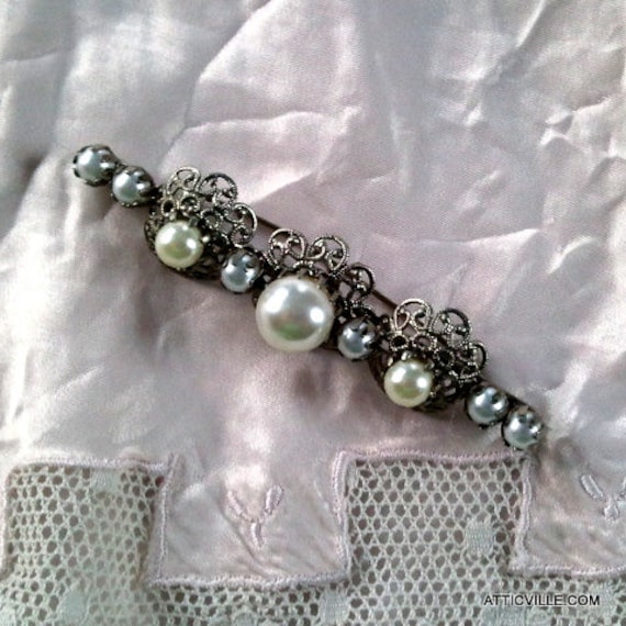 Vintage Brooch with Pearls and Silver Filigree work made in Germany. Dainty costume jewelry bar pin for the bride