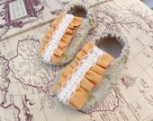 Baby Shoes, Ginger