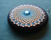 golden sea sparkle pendant