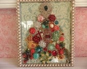 Traditional Red and Green Shabby Victorian Christmas Tree Jeweled Picture Frame