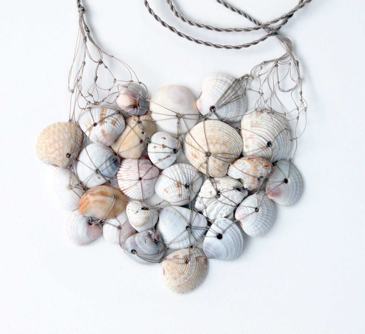 NAUTICAL SEASHEL NECKLACE