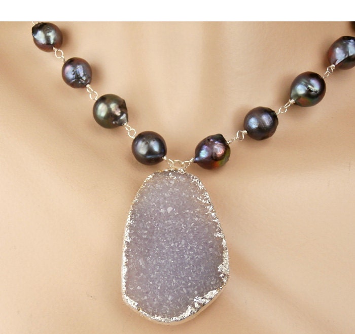 Large Druzy Necklace Wire Wrapped Peacock Pearl Lavender Druzy Crystal Choker Necklace Bold Druzy Statement Necklace Bohemian Beach Wedding