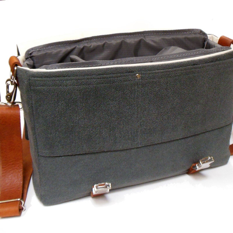Camera & tablet messenger bag with leather strap - gray herringbone