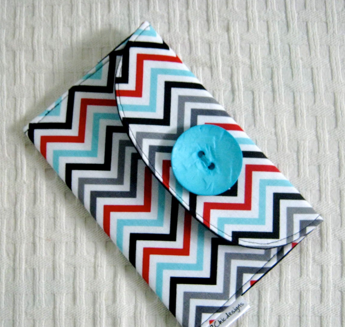 Iphone Wallet , Iphone Wristlet,  Bridesmaid Gift  Passport Travel - Zig Zag Womans Fashion