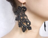 Lace earrings - Fern - Black or white