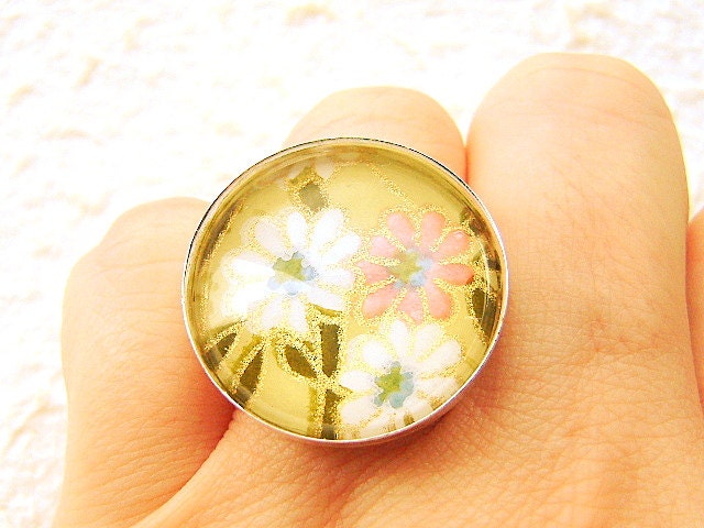 Japanese  Ring  Yuzen  Washi Chiyogami  Paper Ring Domed Glass Flowers