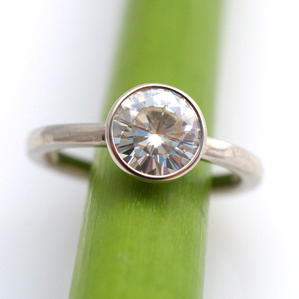 ON SALE Forever Brilliant Moissanite 1 Carat Modern Engagement Ring