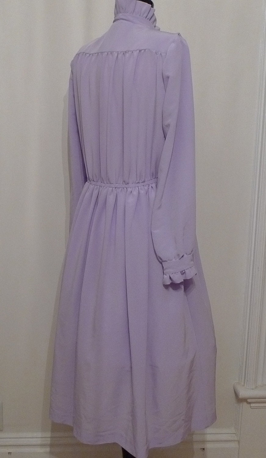 Lavender Ruffle Front Dress/ Vintage 1970s Gown/ American Gothic in Lilac, Medium Size/ Mother of Bride