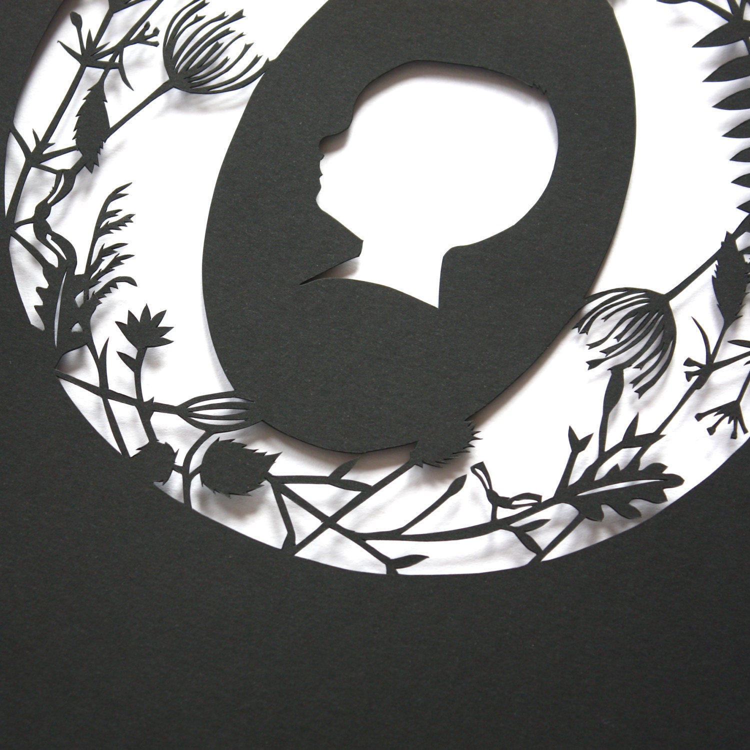 Personalised Botanical Silhouette Portrait - Circle