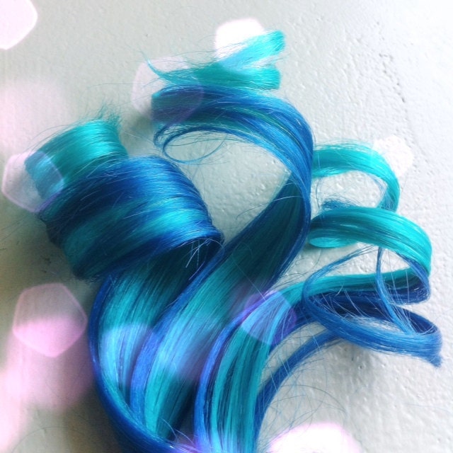 the M E R M A I D ... mermaid electric Blue and Teal human hair clip in extension 12in