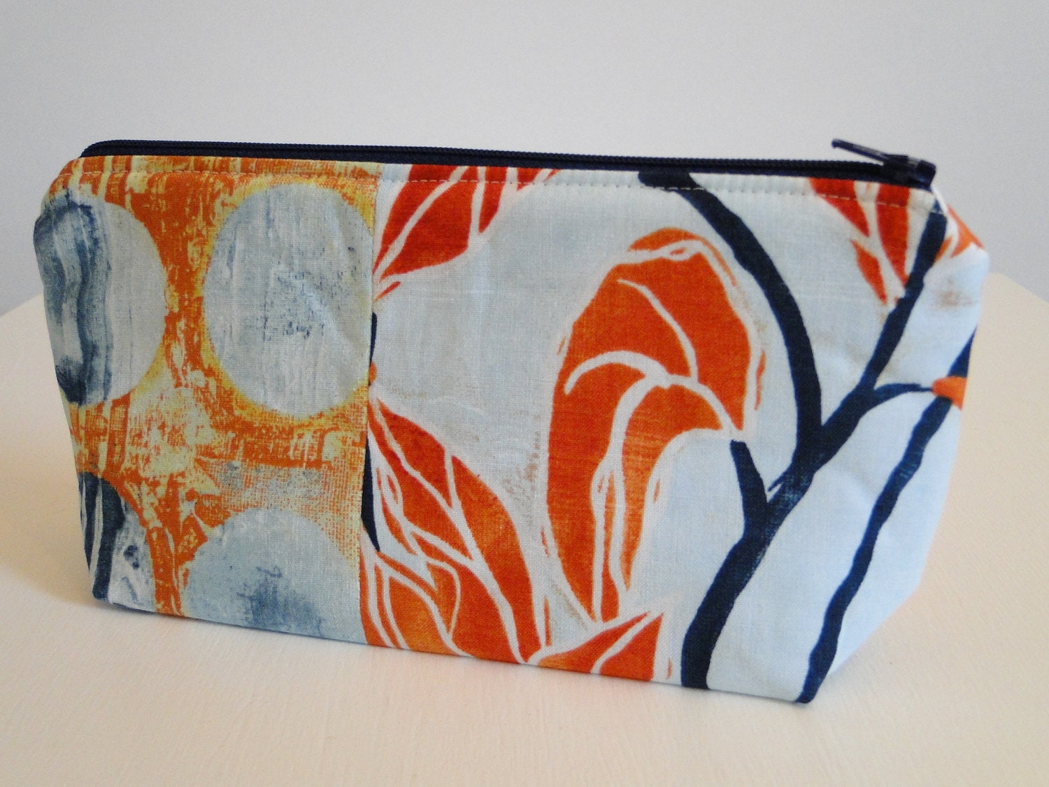 Free shipping - Climbing Vines by Laura Gunn - flat bottom pouch small - padded