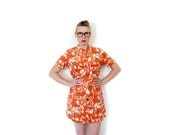 Vintage dress / 70s floral orange mini day dress / size L