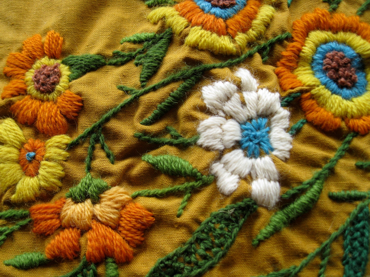 Vintage Crewel Embroidery Pillow - Sears - Gold Daisy -DIY Pillow Kit - Work in Progress - 1968 - Use CYBERMONDAY for discount