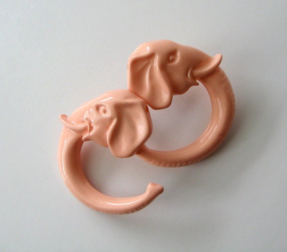 PInk Elephant Earrings Plastic Animal Jewelry 1980s Pastel Fashion