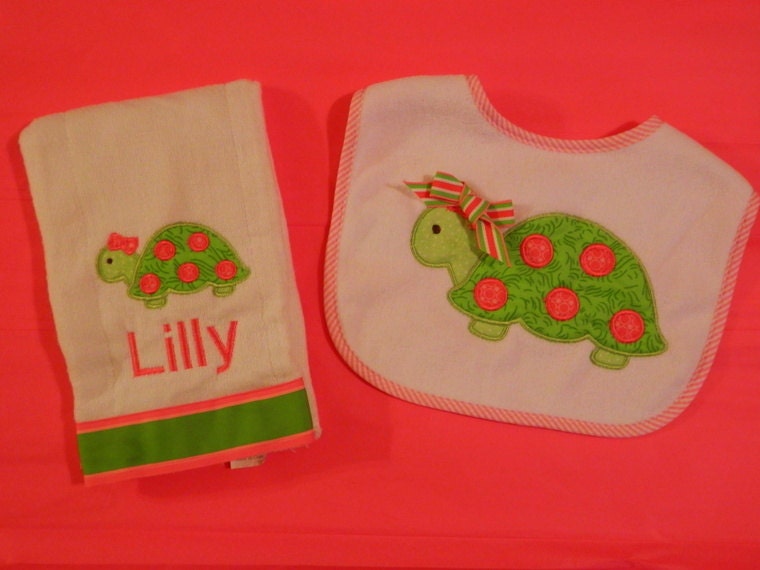 Preppy Turtle Bib 'n Burp Cloth