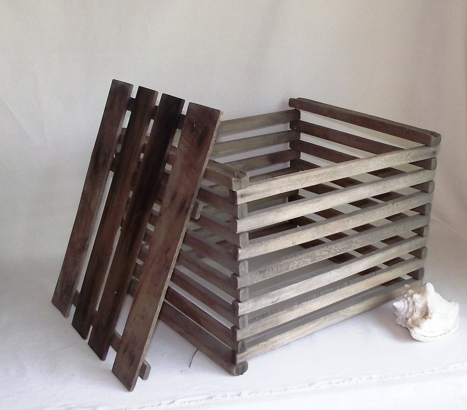 Vintage Farmhouse Wooden Apple Orchard Crate
