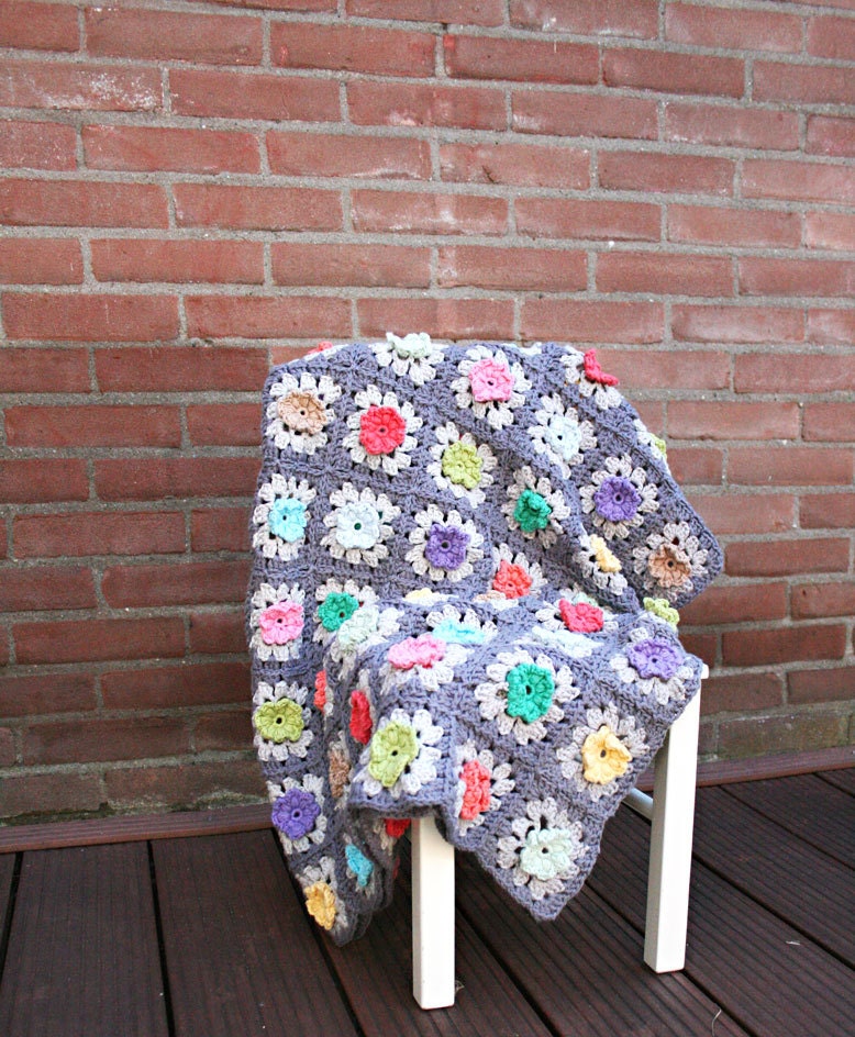 Granny Square Bobble Flower Blanket Crochet pattern - pdf tutorial - haakpatroon - REV IT UP in Dutch and English