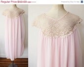 Sale Vintage 1960s Pale Pink Lace and Chiffon Peignoir Lingerie / Woman's Gown Lingerie Sm Med Large