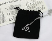 Silver Deathly Hallows Symbol Necklace Pendant Harry Potter in Black Velvet bag
