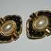 vintage black gold pearl clip on earrings 5b3