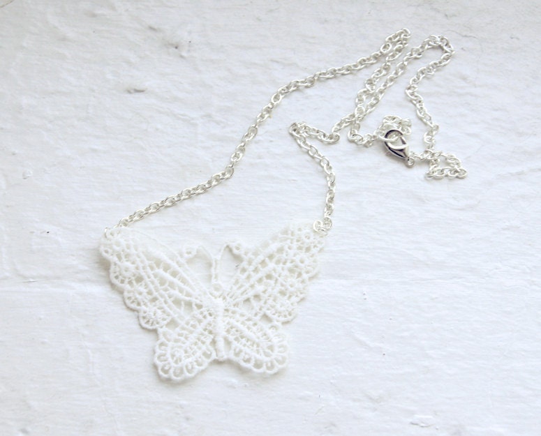 Lace Necklace - Ivory Butterfly - Lace Insect Jewelry - Simple Butterfly Necklace - Bridal Jewelry