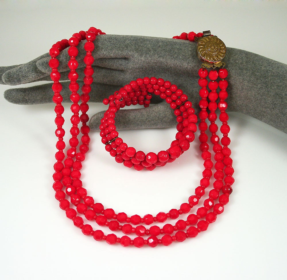 Vintage Red Glass Bead Necklace Memory Wire Coil Bracelet Set
