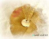 sweet and small dot necklace - 14k gold filled - minimal everyday jewelry