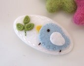 NO SLIP Wool felt hair clip -Pale blue bird and a sprout -mini -ecru