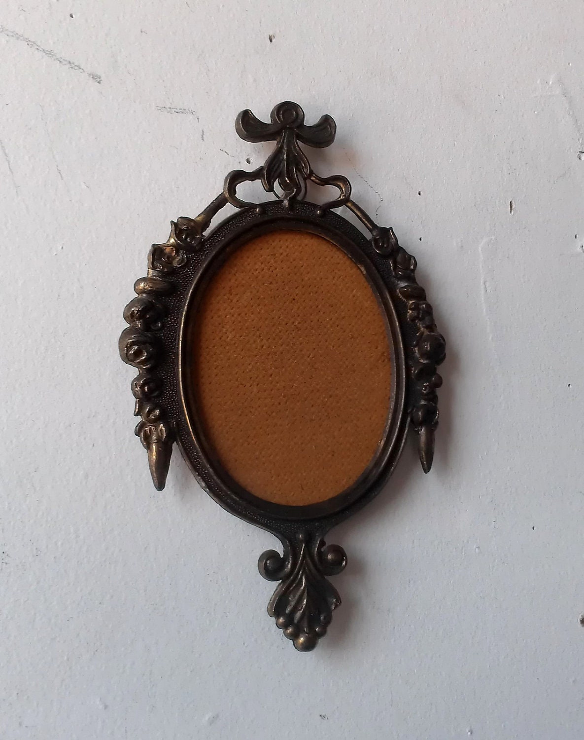 Small Oval Frame in Vintage Tarnished Brass