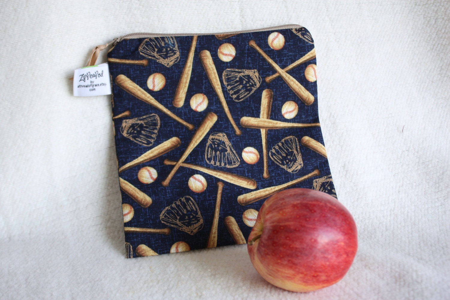EcoFriendly, Reusable Snack / Sandwich Sack, Lunch Sack, Project Bag - 7.5" x 7.5"- Nylon lined, Zippered, Machine Washable